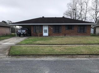 1216 Roundhill Dr, Baton Rouge, LA 70810
