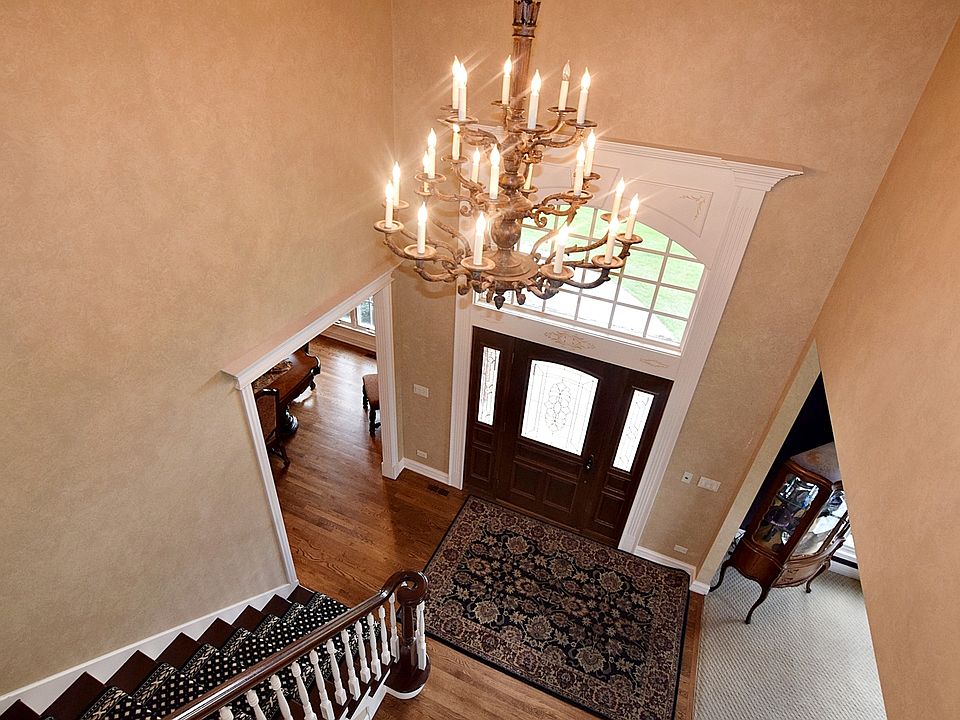 1st image of 39W455 Abbey Glen Ct