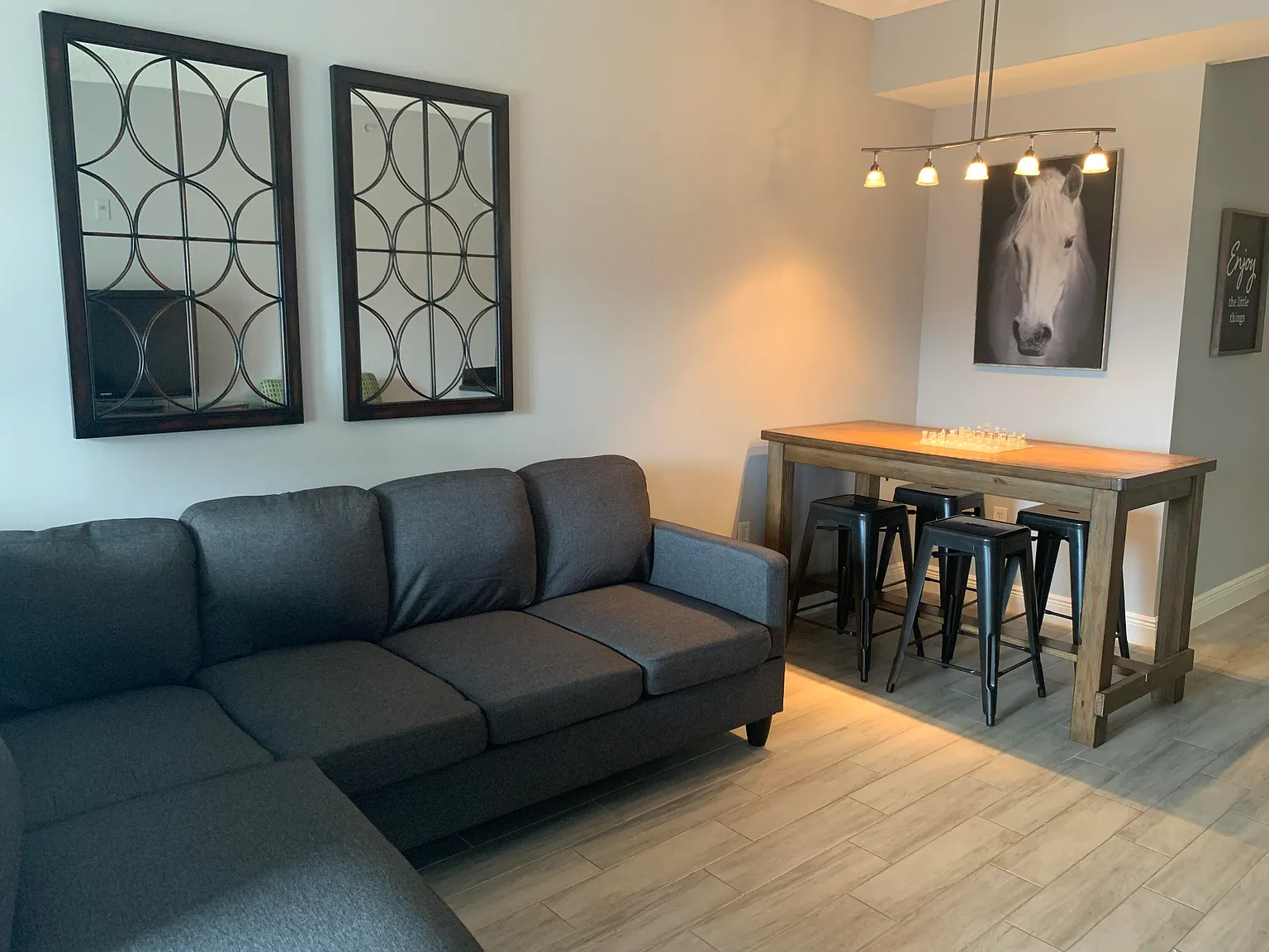 3 bed, 4.0 bath, 1200 sqft, $4,500 — Photo 4