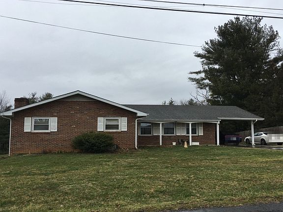 3rd image of 789 Skyview Dr