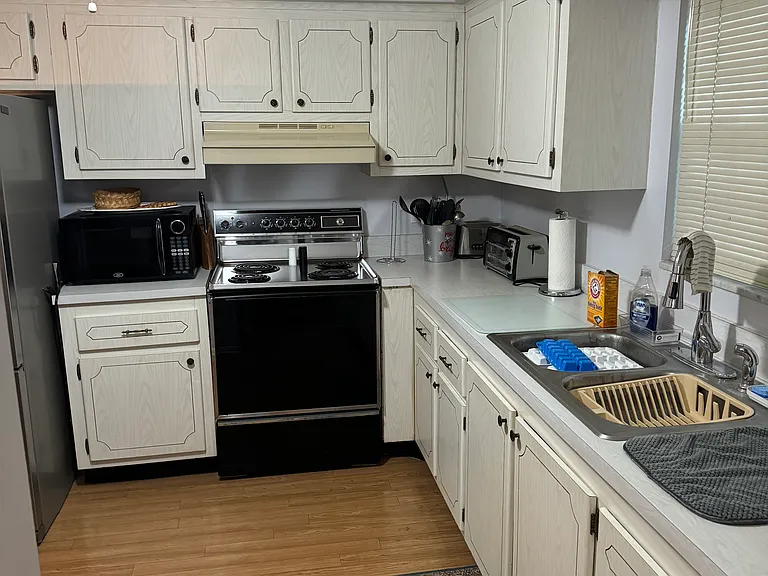 1706 Belleair Forest Dr #146 — Photo 20