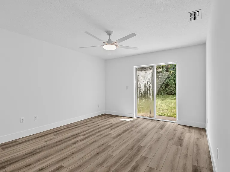 70 Ryan Dr — Photo 25