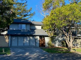 2304 Avenida De Las Brisas, Santa Rosa, CA 95405