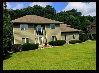 1591 Medary Ln, Onalaska, WI 54650