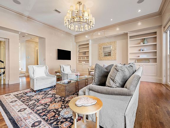 5th image of 190 Marlborough St #C
