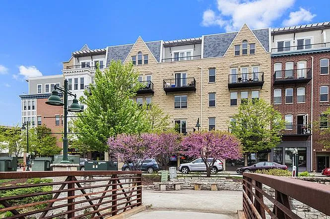 345 Front St #2210