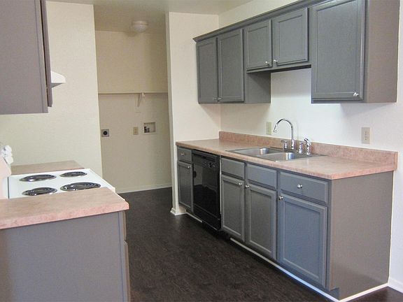 5th image of 8137 Marydean Ave