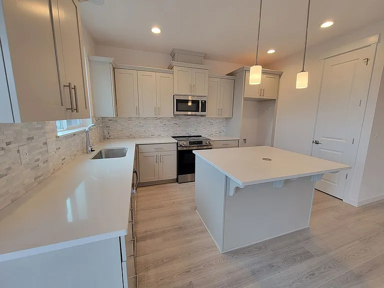 2744 Woodfern Ter — Photo 10