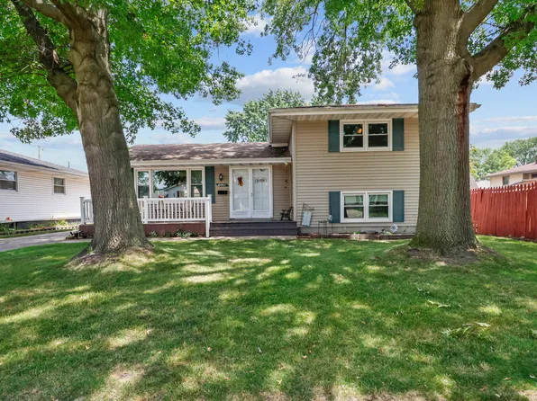 9225 Wildwood Dr, Highland, IN 46322