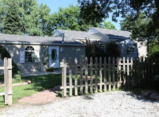 402 Bee St, Petersburg, NE 68652