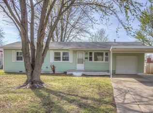 217 NE Elmhurst Ave, Bartlesville, OK 74006