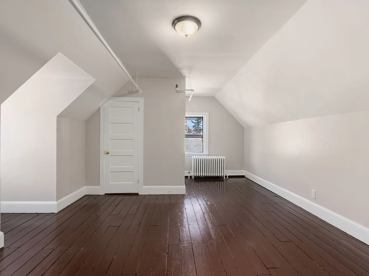 1 bed, 228 sqft, $1,600 — Photo 2