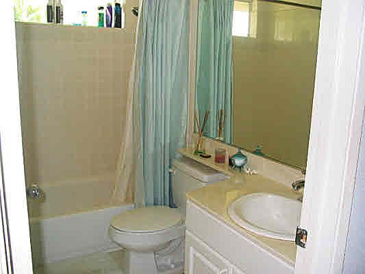 4th image of 75-6081 Alii Dr APT N204