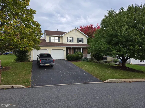 821 Whitner Rd, Reading, PA 19605