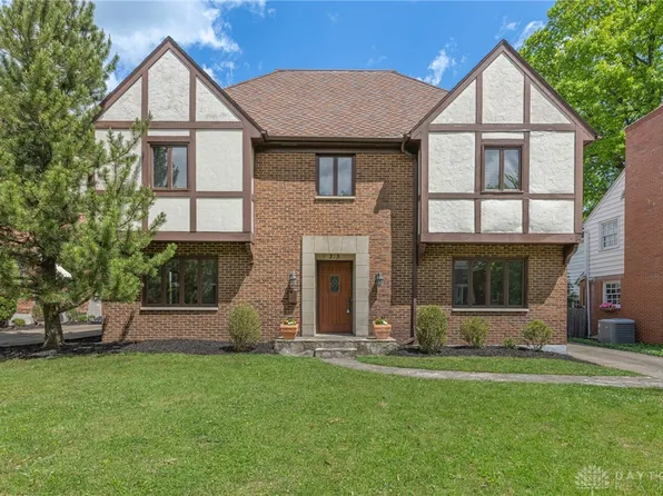 215 Beverly Pl, Dayton, OH 45419