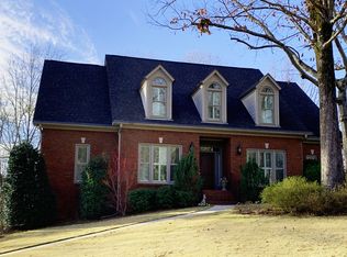 1324 Forest Ridge Ct, Birmingham, AL 35226