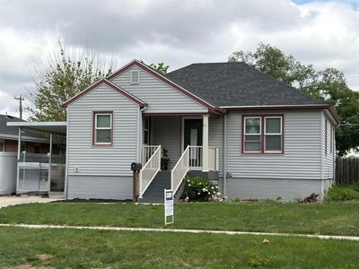 1015 W B, North Platte, NE, 69101