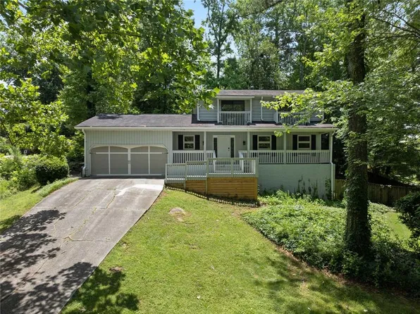 1020 Fairfield Ct NE, Marietta, GA 30068