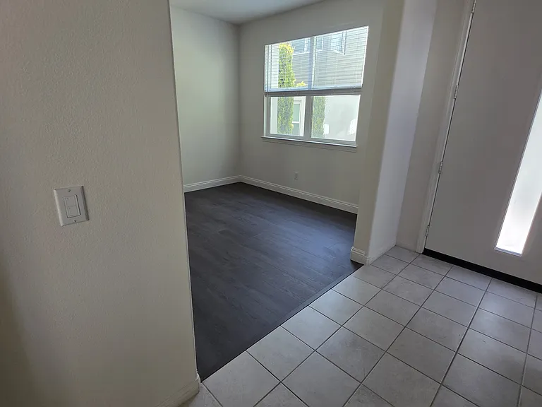 10519 Wilding Dr — Photo 14
