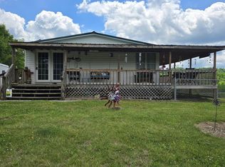 398 Cedar Glen Way, Bybee, TN 37713