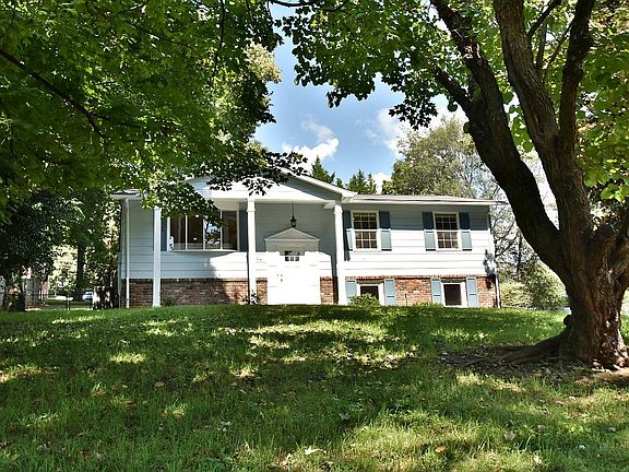 2nd image of 4205 Pleasantwood Dr