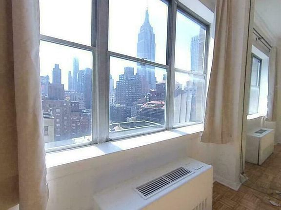 3rd image of 80 Park Ave