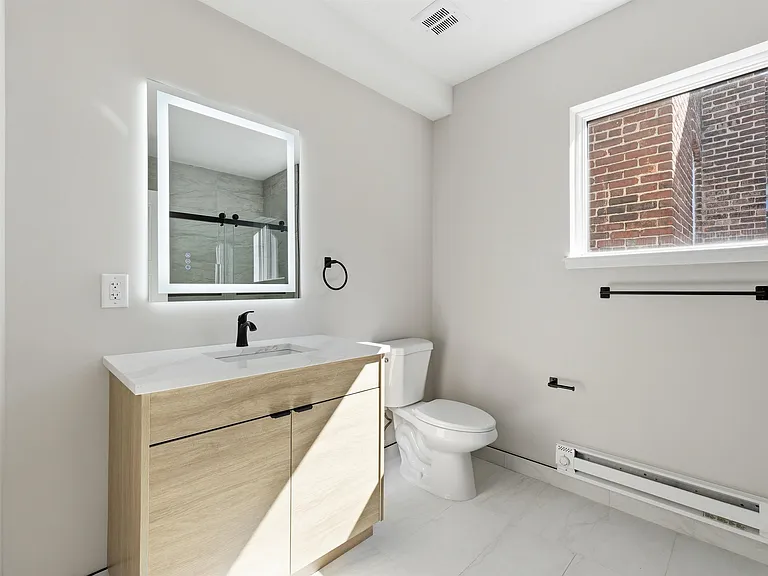 304 61st St #3B — Photo 11