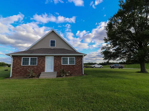 455 W Pike Ave, Petersburg, IN 47567