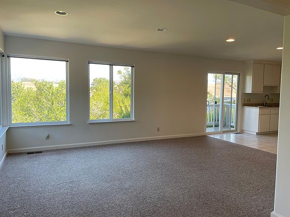 4th image of 1782 Londonderry Ln