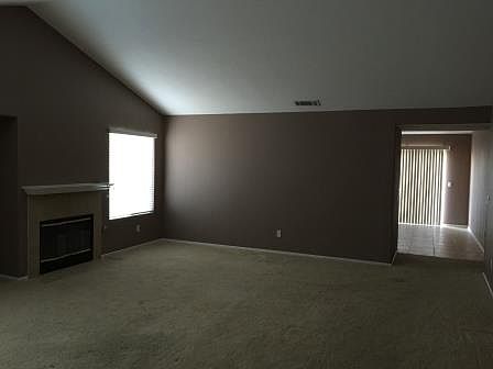 4th image of 760 Hill St