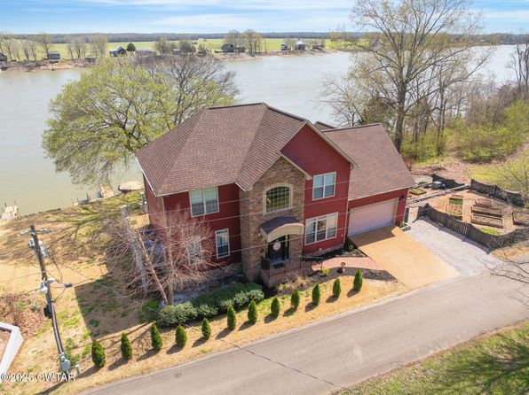 180 Shoreline Ln, Saltillo, TN 38370