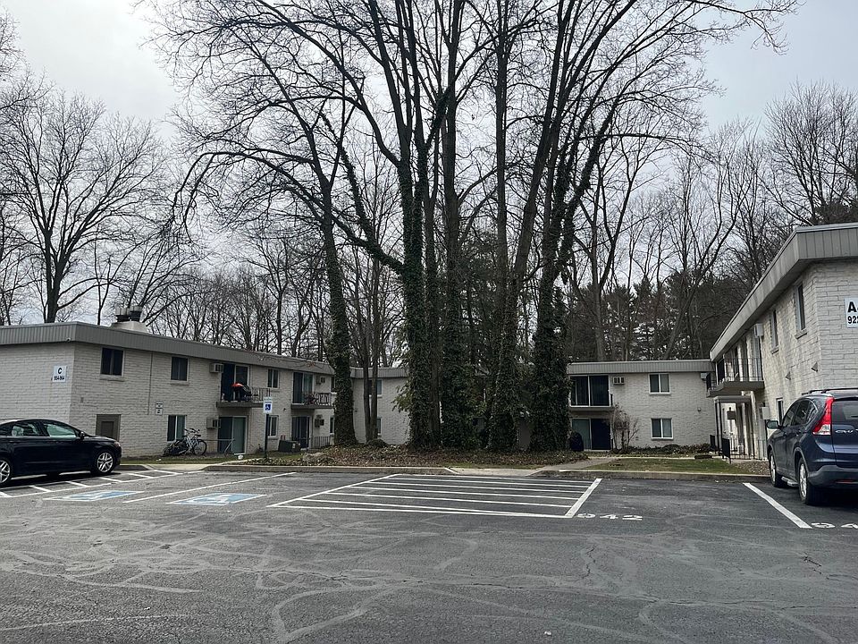1st image of 928 S Lincoln St #928