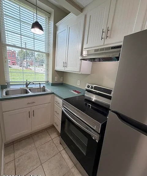 104 W James St — Photo 7