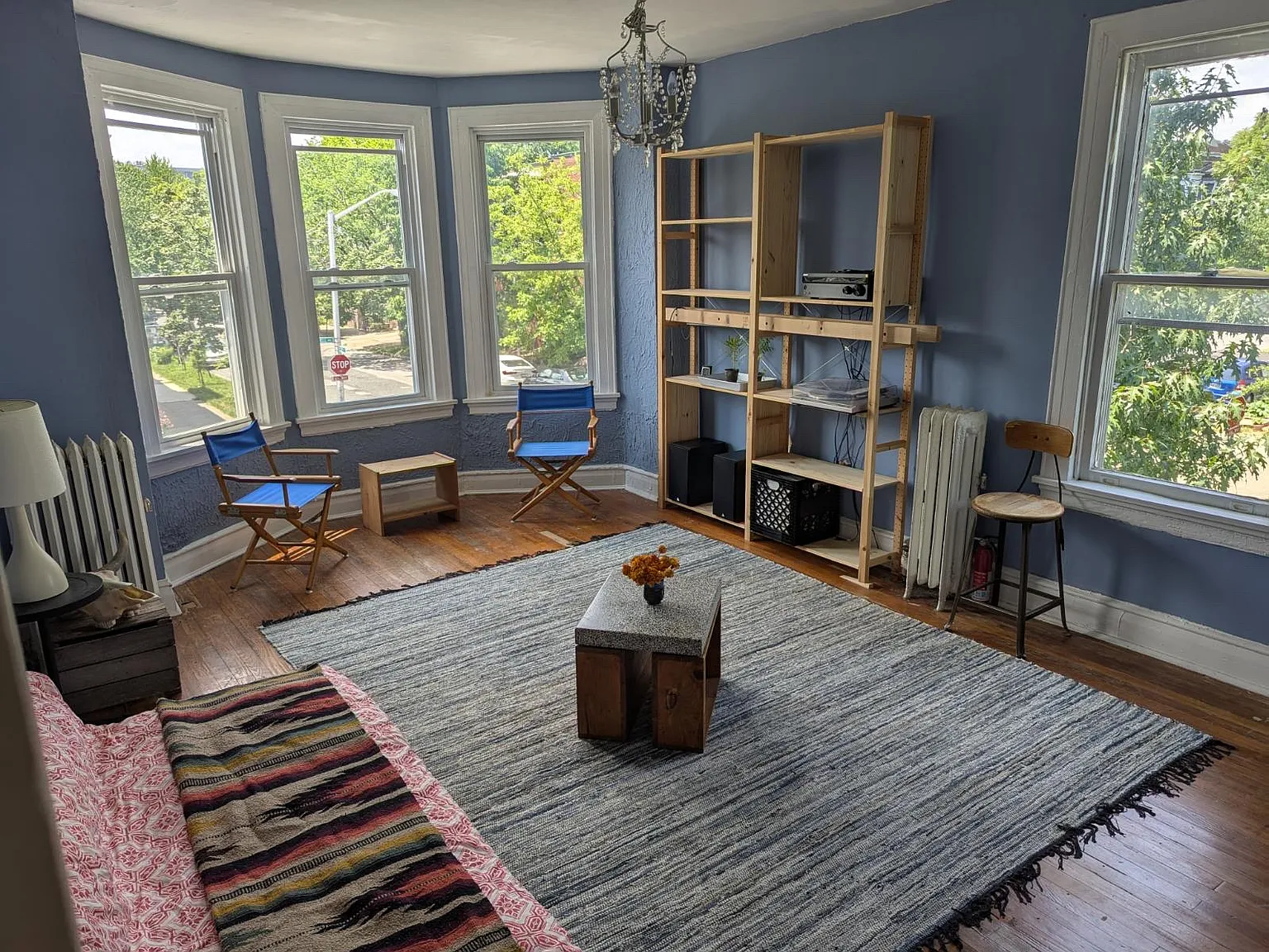 3 bed, 1400 sqft, $2,650 — Photo 2