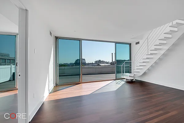 Rented by CORE | media 64