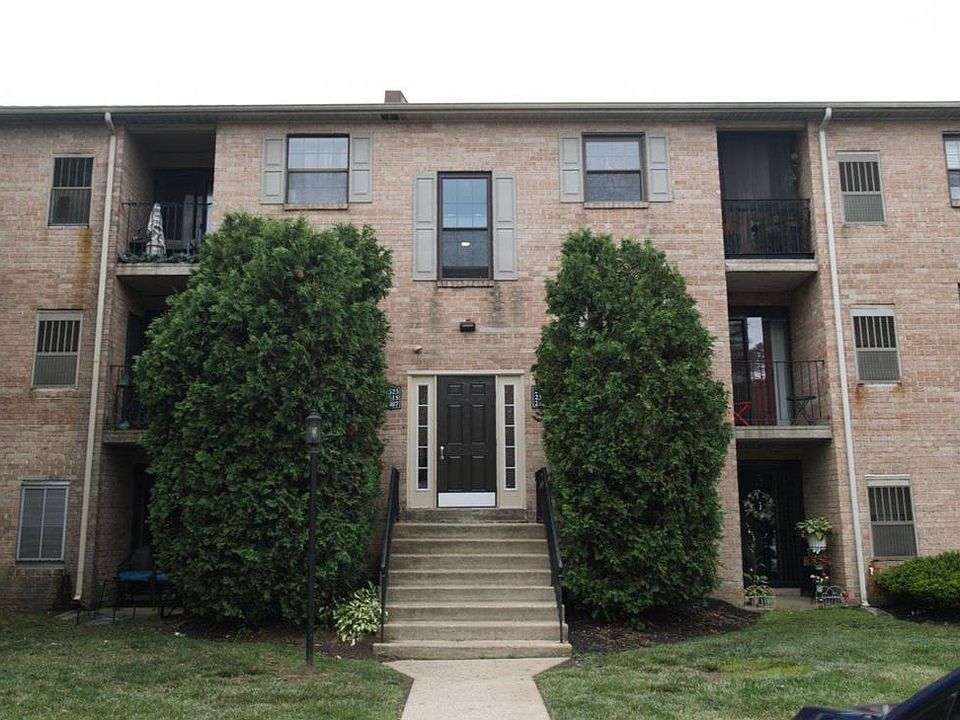 1st image of 2309 Pond View Dr #2309