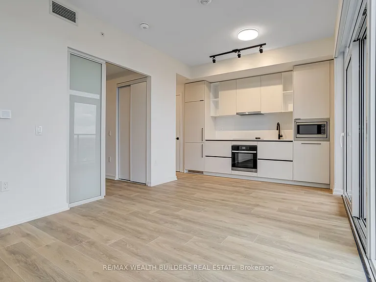 1285 Dupont St #2407 — Photo 7