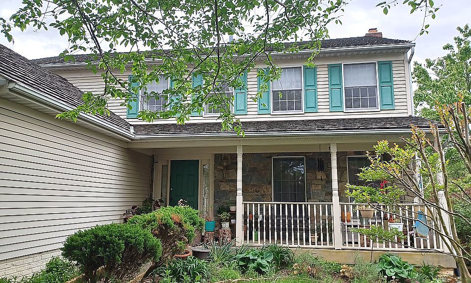 2nd image of 243 Grange Hall Dr