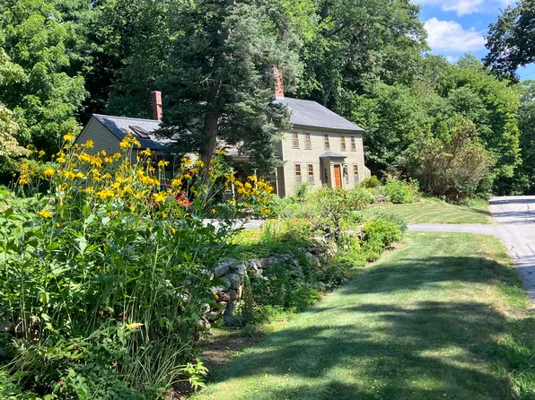 15 Byam Rd, Chelmsford, MA 01824
