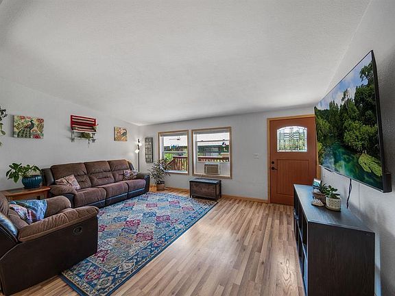 5th image of 125 Meadowbrook Drive