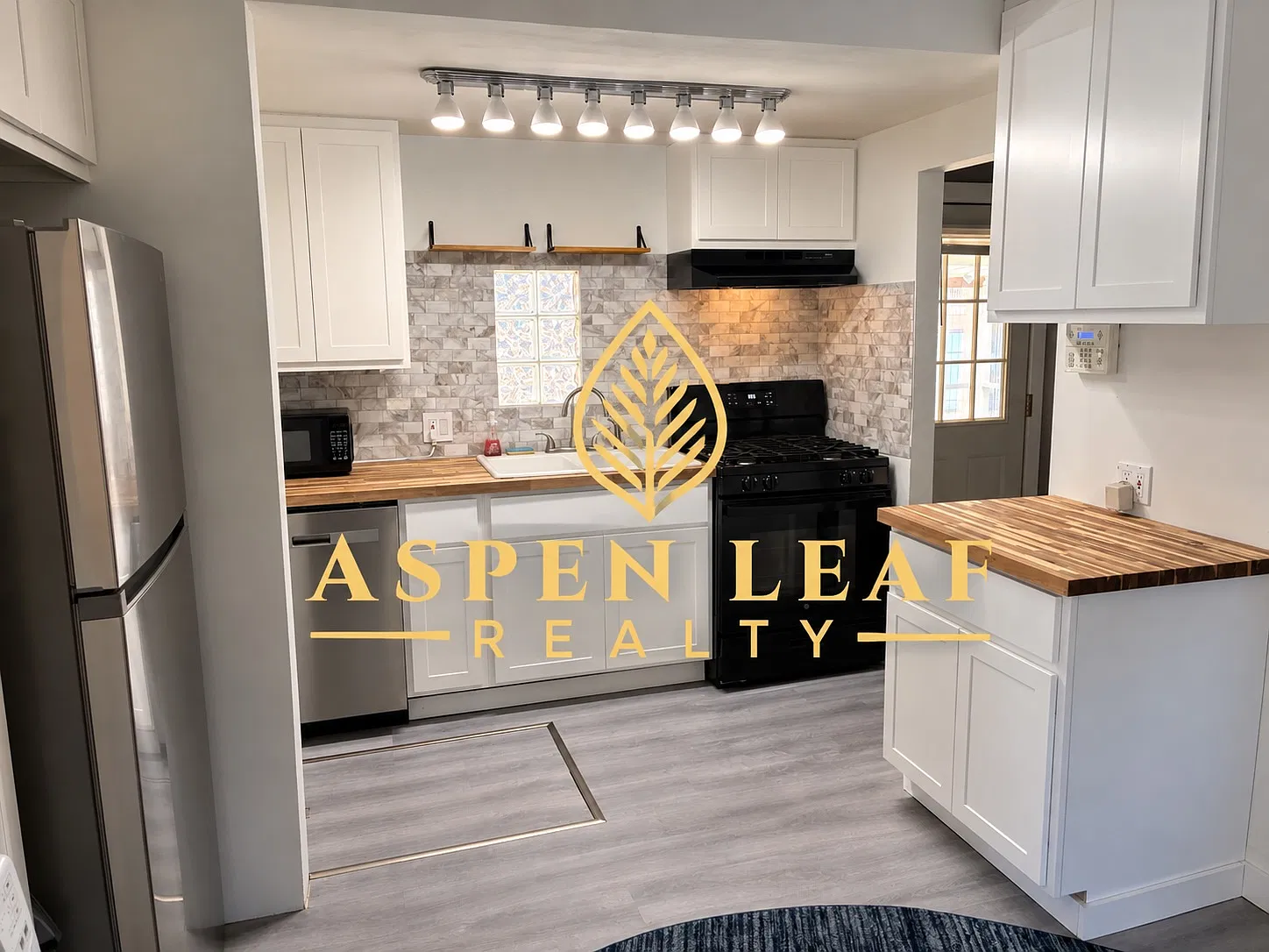 2 bed, 1.5 bath, 780 sqft, $2,000 — Photo 3