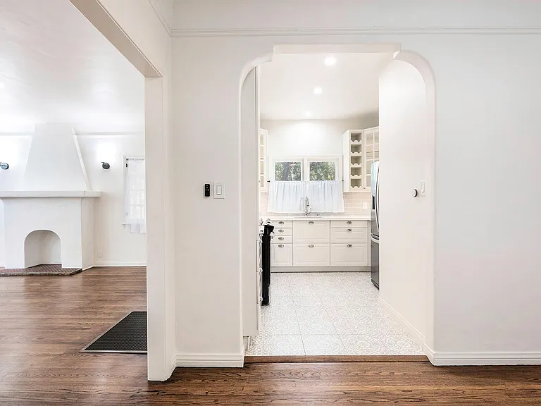 540 Obispo Ave — Photo 6