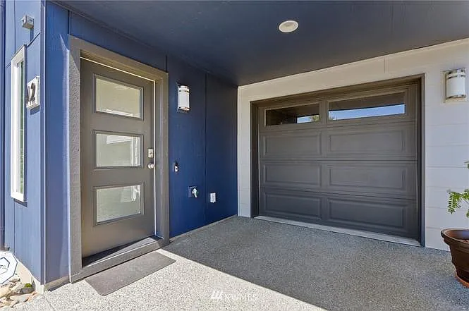 3 bed, 1669 sqft, $3,150 — Photo 2