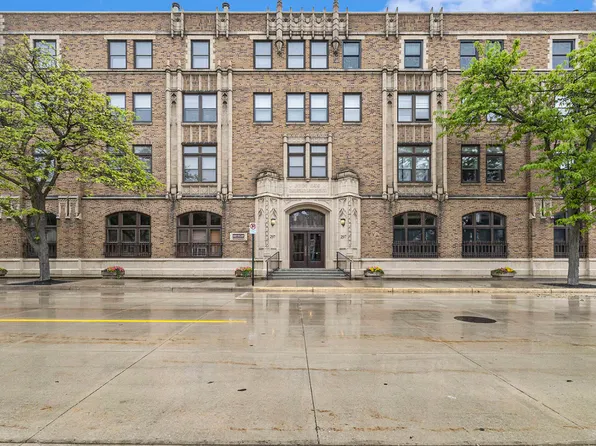 297 W Clay Ave APT 408, Muskegon, MI 49440