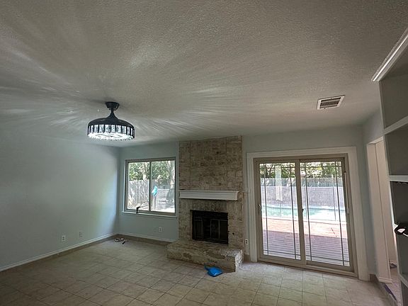 4th image of 13108 Kellies Farm Ln