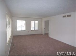 111 Wedgewood Dr, Parkersburg, WV 26104