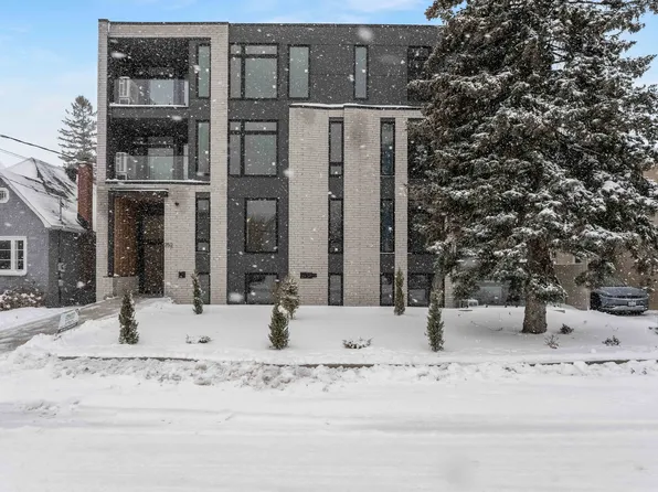 252 Hinchey Ave #1, Ottawa, ON K1Y 1L8