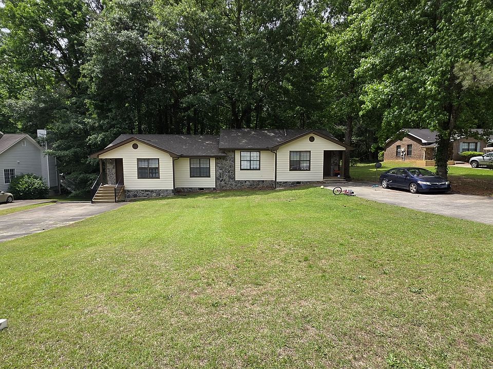2nd image of 215 Handley Ct