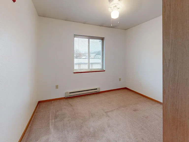 106 N Silver St — Photo 6