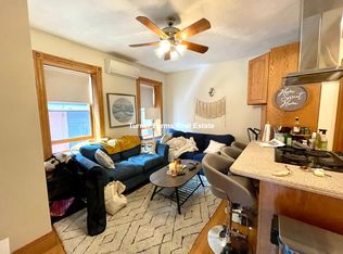97 Myrtle St #22, Boston, MA 02114